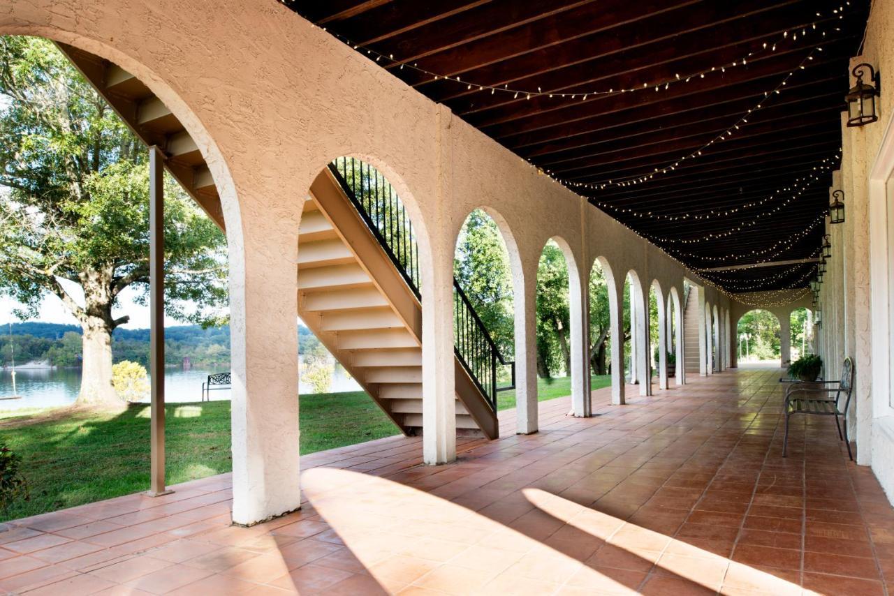 Chattanooga Room At Tennessee Riverplace Exterior photo